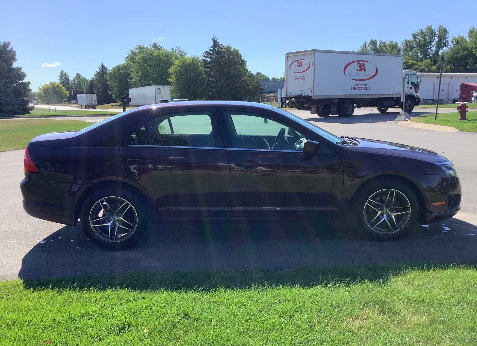 2011 Ford Fusion SE FWD Sedan
