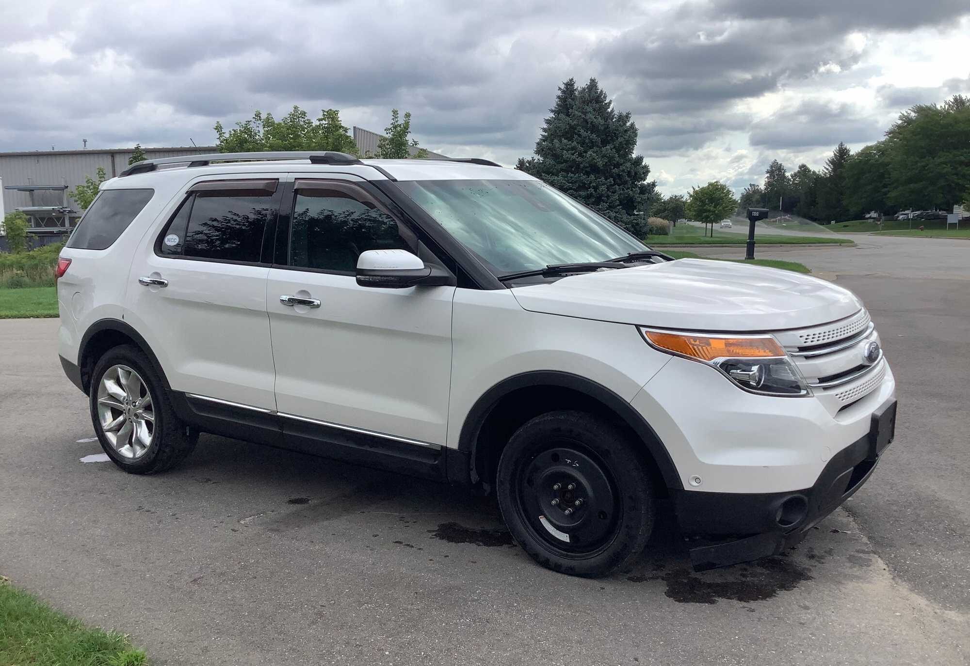 2013 Ford Explorer Limited 4WD 4 Door SUV
