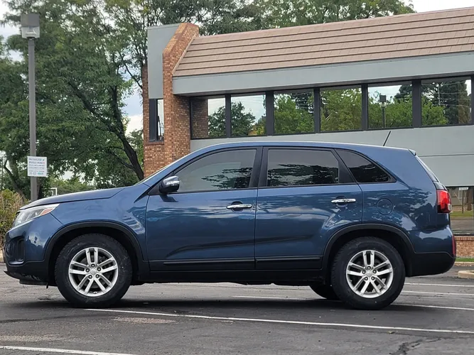 2015 Kia Sorento LX