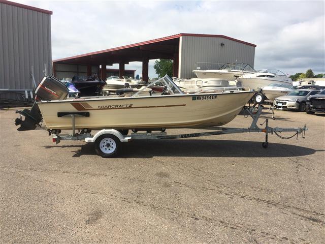 1984 Starcraft 16′ Boat