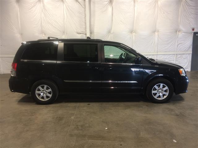 2012 Chrysler Town and Country Touring