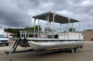 2000 SUN TRACKER Party Barge Pontoon Boat