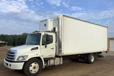 2014 Hino Heated Box Truck 5PVNV8JT6E4S53368