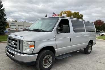 2009 Ford E-350 XLT