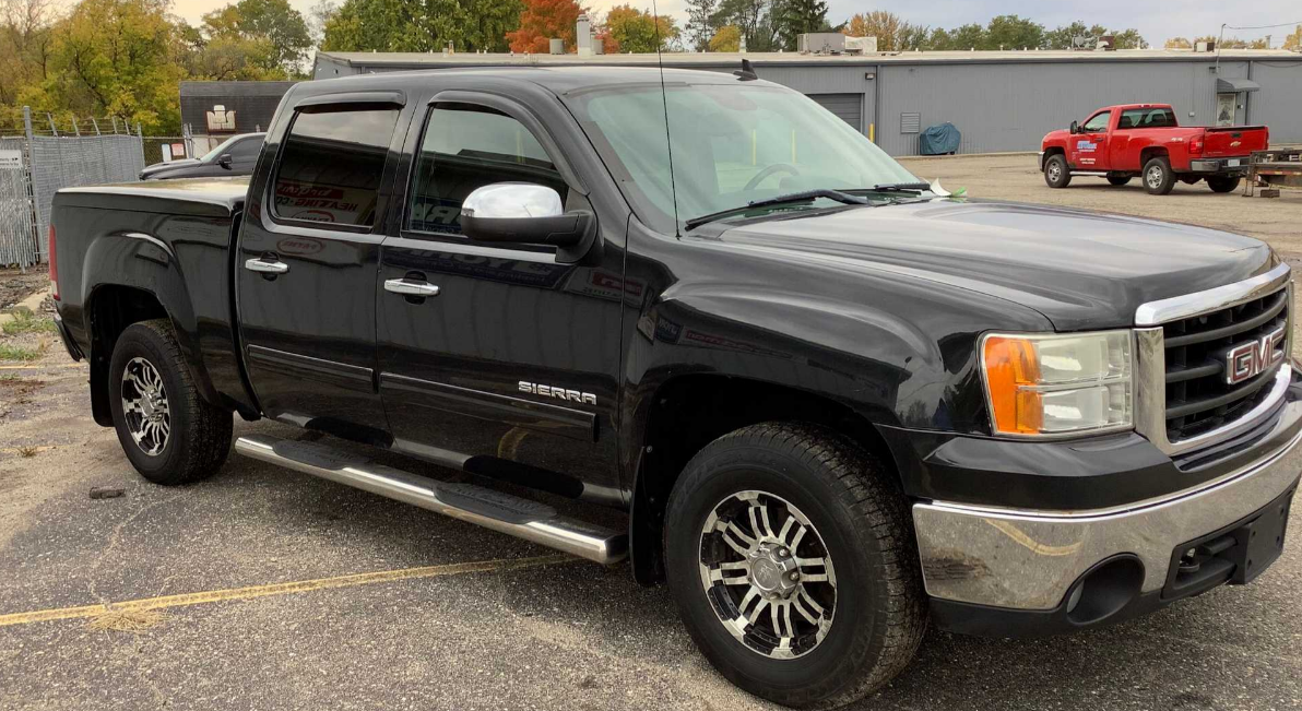 2010 GMC Sierra SLE Crew Cab 4WD