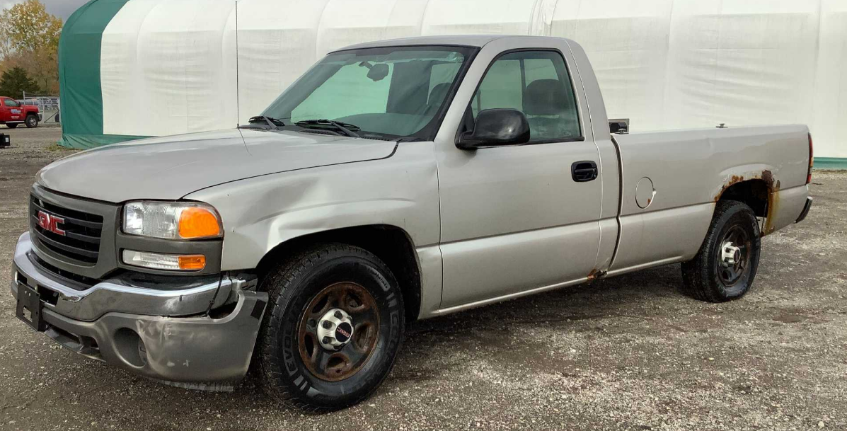 2004 GMC Sierra 1500 Reg Cab RWD