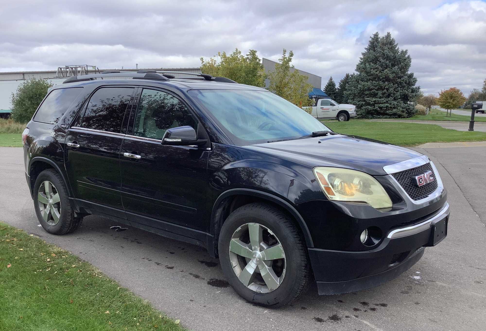 2011 GMC Acadia SLT AWD 4-DR