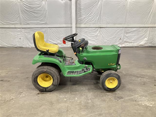 John Deere LX 280