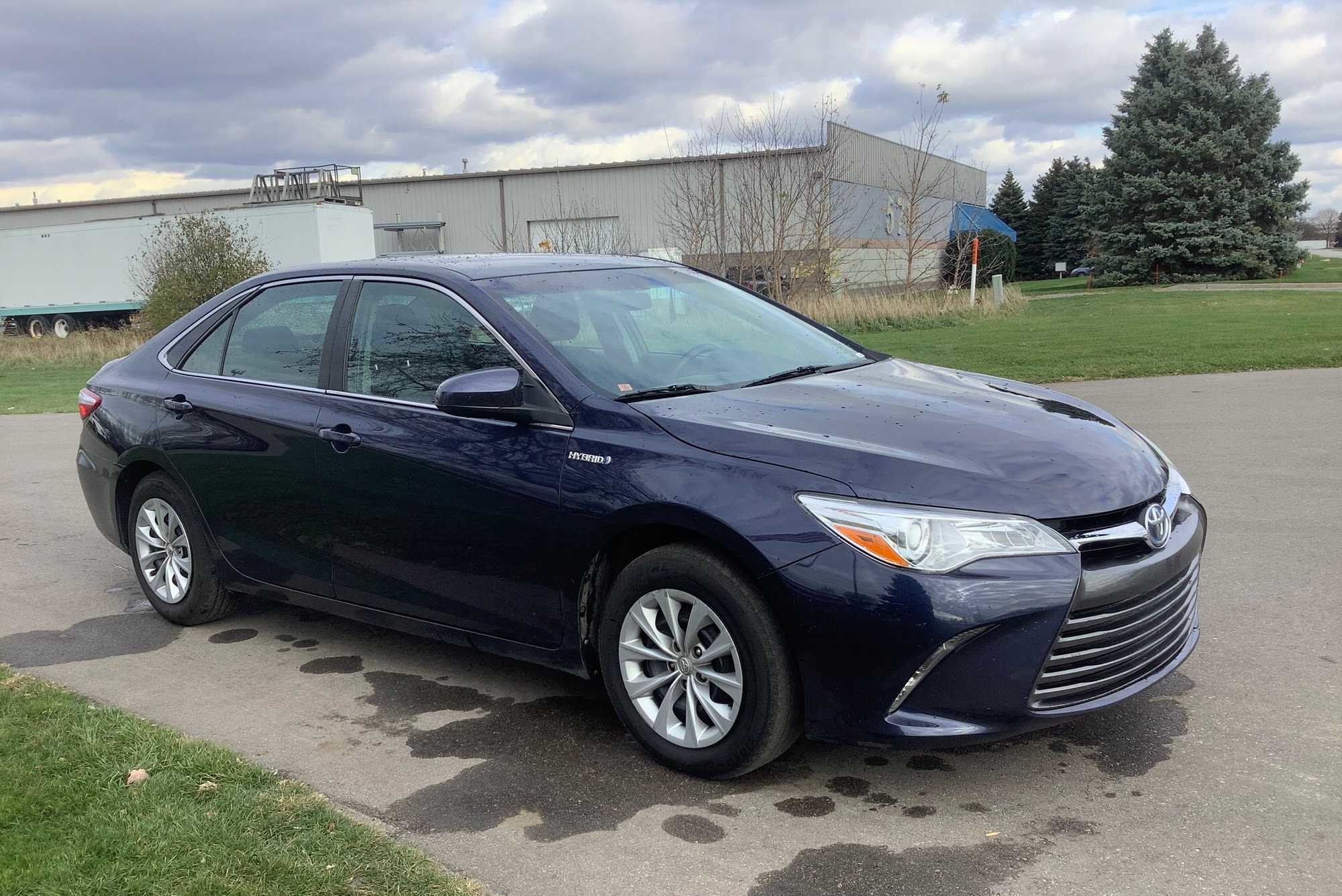 2015 Toyota Camry XLE 4dr Sedan