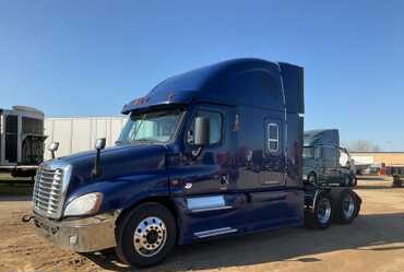 2015 FREIGHTLINER Cascadia Evolution Semi Truck 3AKJGLD5XFSFU4939