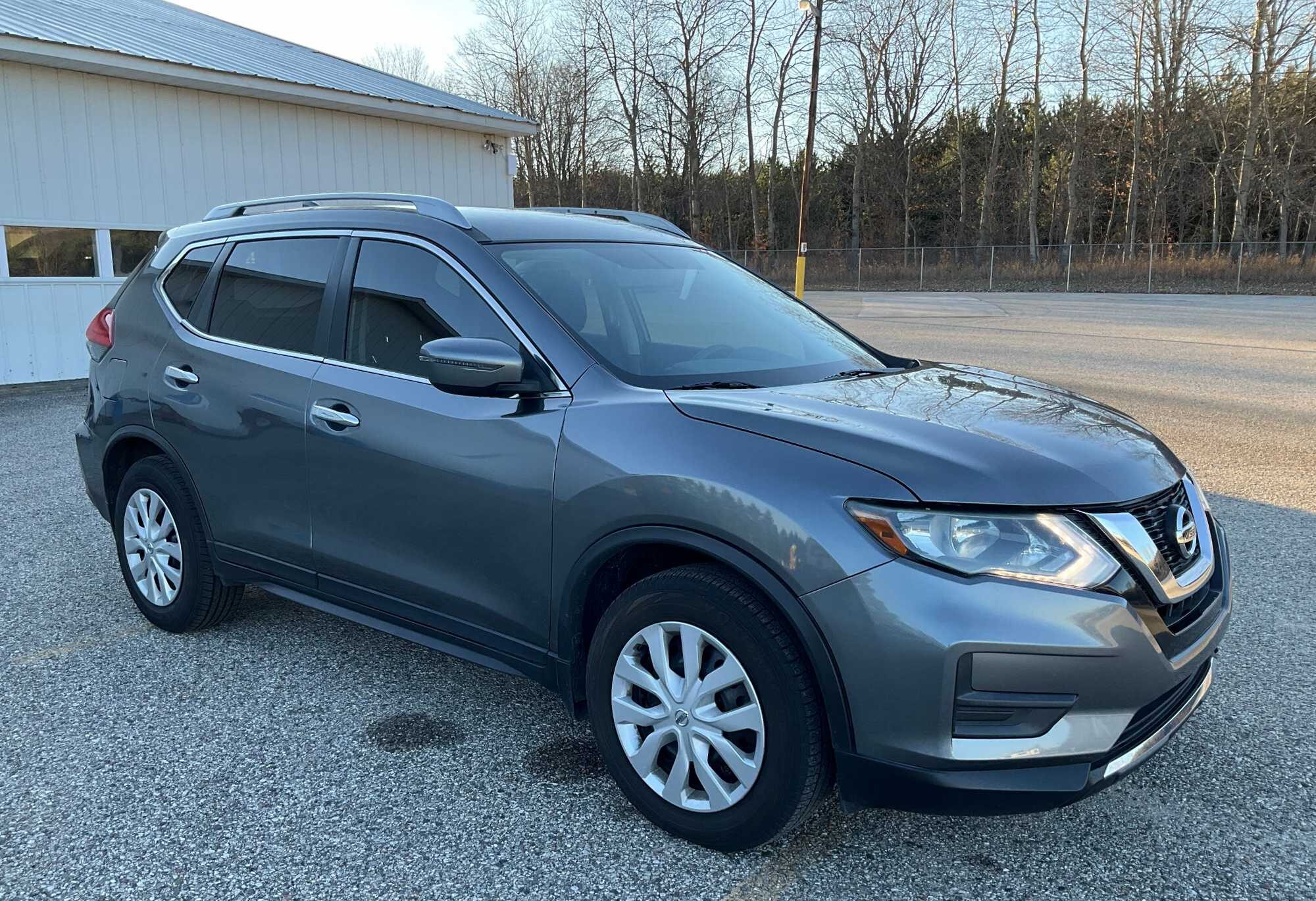2017 Nissan Rogue SV 2WD SPORT UTILITY 4-DR