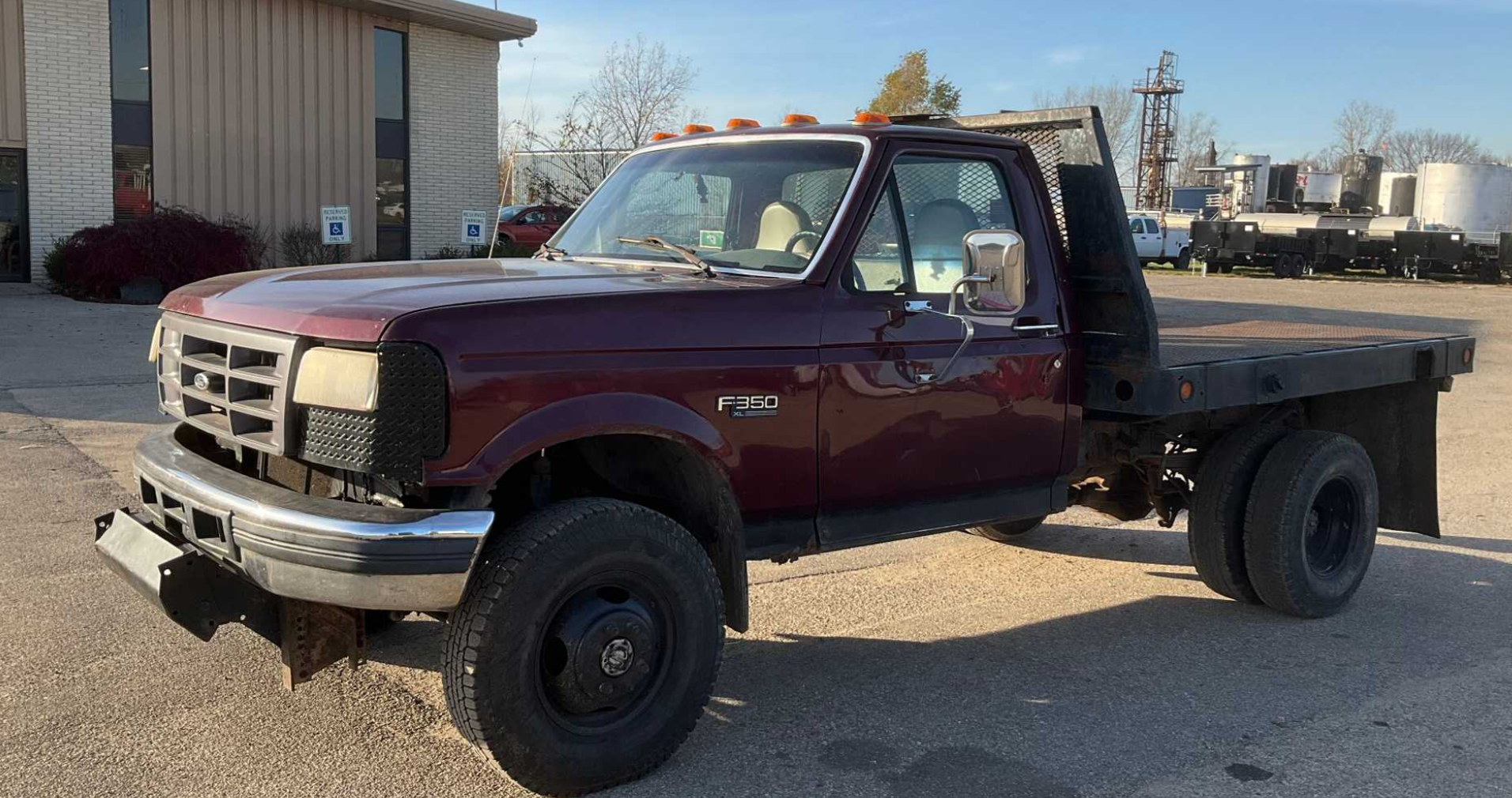 1997 Ford F-350 Flatbed Pickup Truck XL
