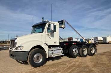 2014 Freightliner Columbia Hooklift Roll Off Truck 3ALXA7004EDFM1854