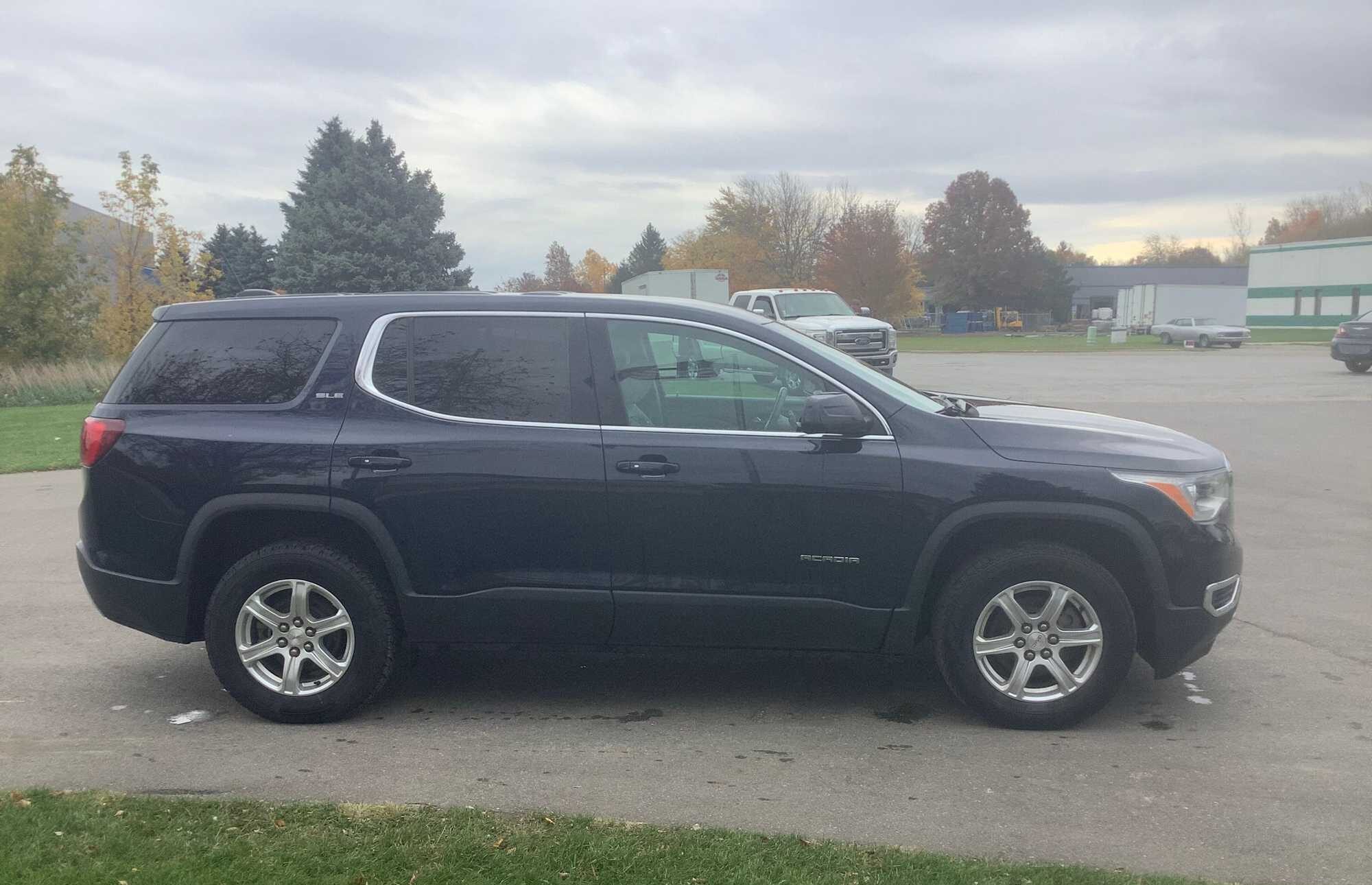 2017 GMC Acadia SLE AWD 4 Door SUV