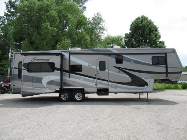 2005 Coachmen Somerset 358 RLTS