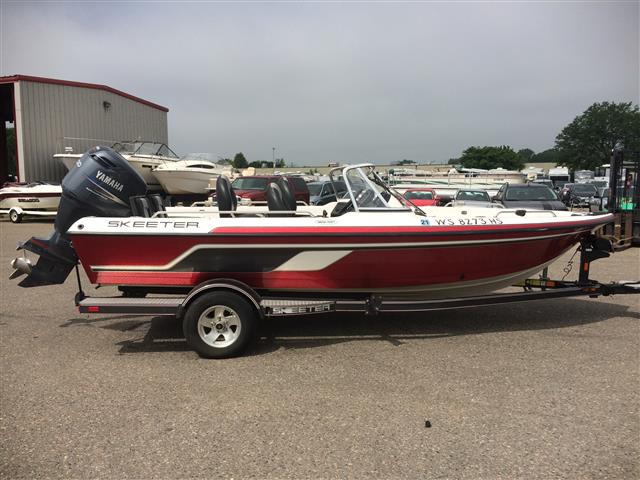2009 Skeeter WX1880