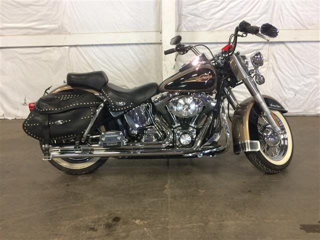 2005 Harley-Davidson Heritage Softail Classic (FLSTC)