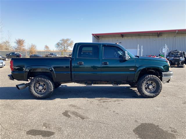 2005 Chevrolet Silverado 2500HD Crew Cab LT 4WD