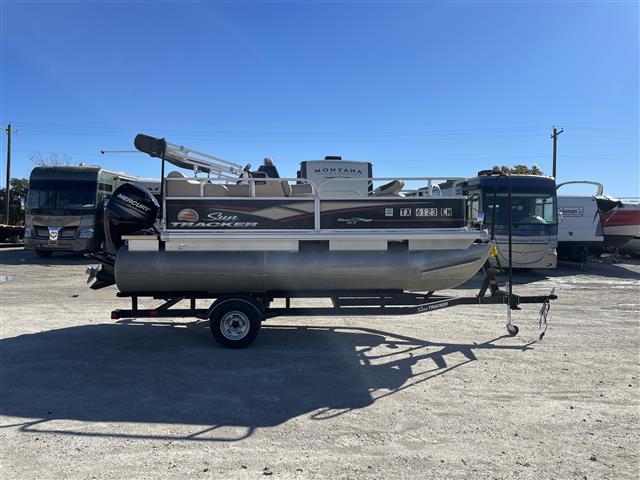 2018 Sun Tracker Bass Buggy 16 DLX