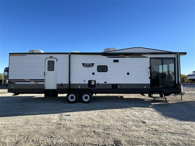 2020 Wildwood (by Forest River) DLX 353FLFB