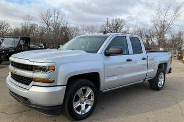 2019 Chevrolet Silverado 1500 Custome Double Cab 4WD Extended Cab Pickup 4-DR