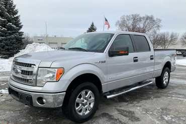 2014 Ford F-150 XLT SuperCrew 4WD Crew Cab Pickup 4-DR