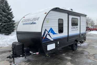 2019 Catalina Summit Series 17FQS Camper