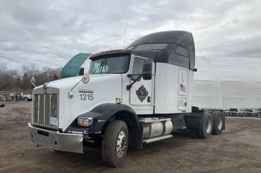 2007 Kenworth T800 Construction Semi 1XKDDU9X37J998652