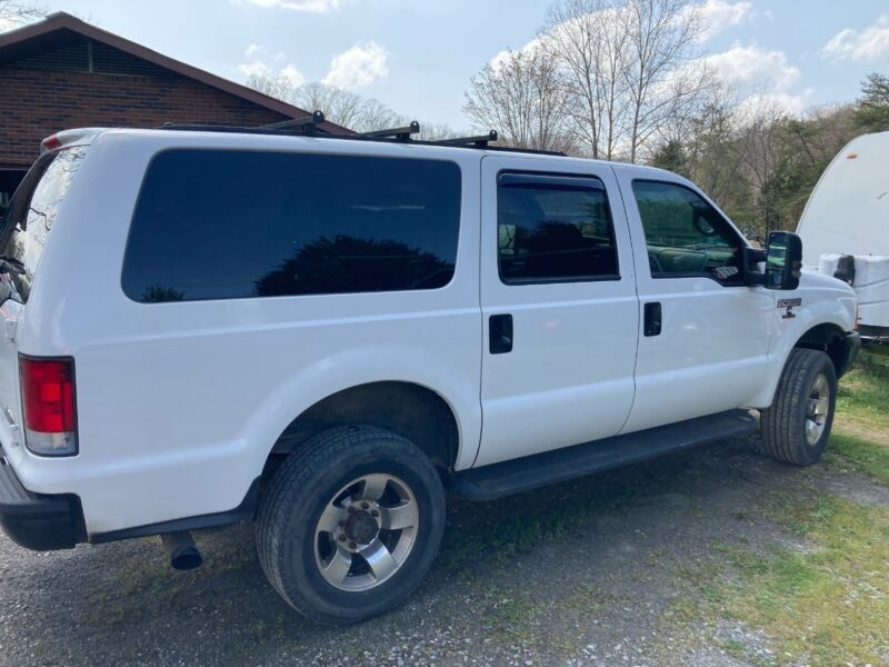 2000 Ford Excursion with a Cummins swap engine