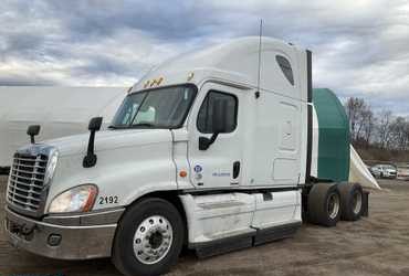 2012 Freightliner Cascadia 125 Semi 1FUJGLDR2CLBH5192