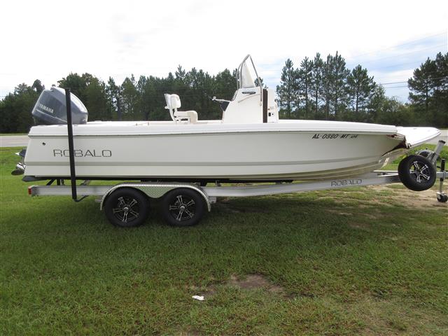 2015 Robalo 226 Cayman