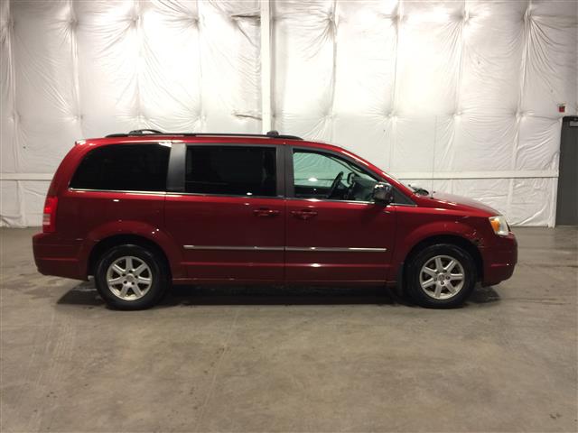 2010 Chrysler Town and Country Touring
