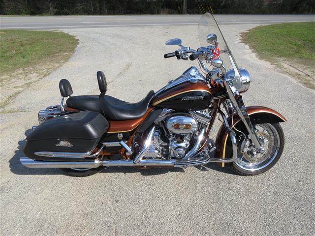2008 Harley-Davidson CVO Road King (FLHRSE4)