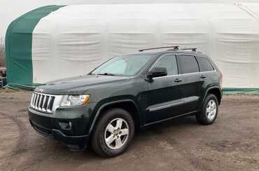 2011 Jeep Grand Cherokee Laredo 4WD 4 Door SUV