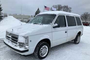1990 Dodge Caravan SE Sports Van