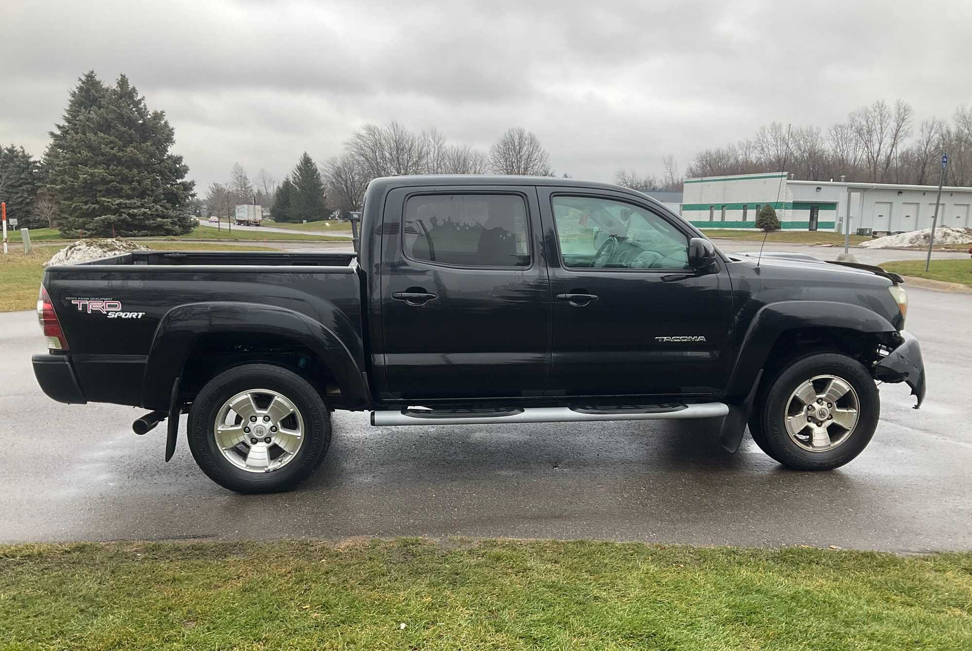 2010 Toyota Tacoma Crew Cab 4WD Pickup