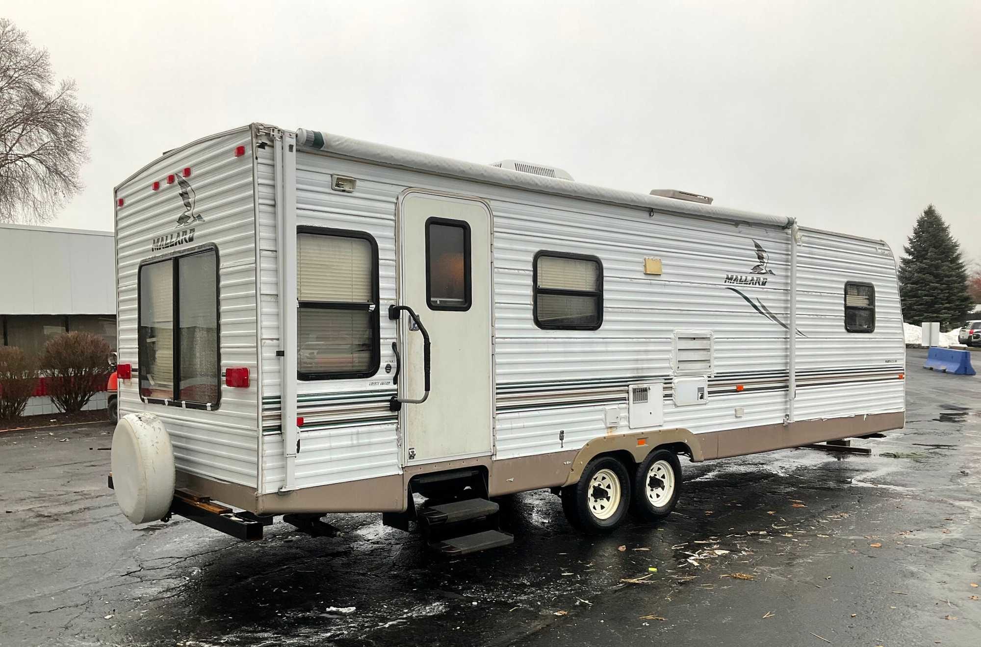 2004 Fleetwood Mallard Camper Repo Finder