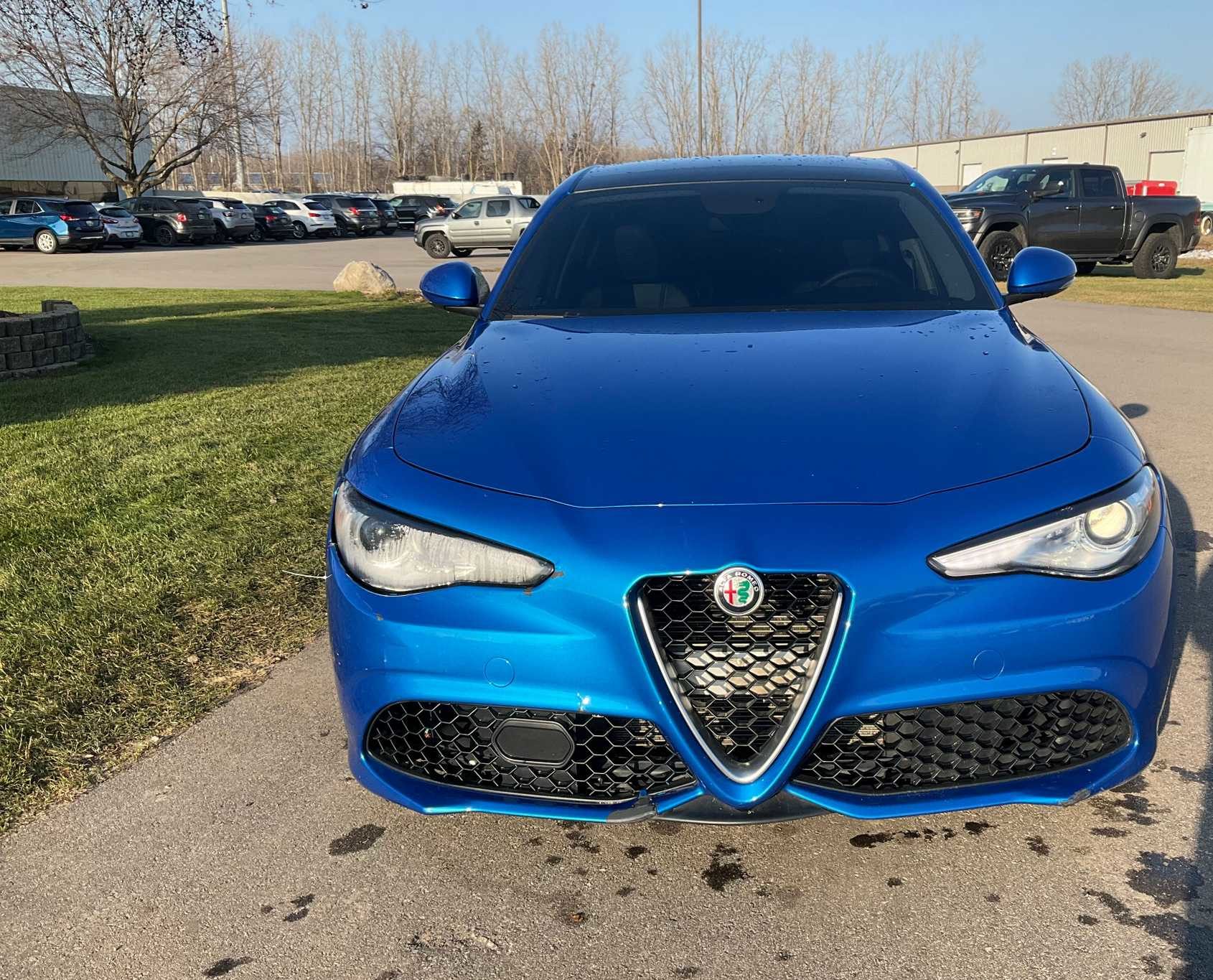 2018 Alfa Romeo Giulia Base AWD Sedan