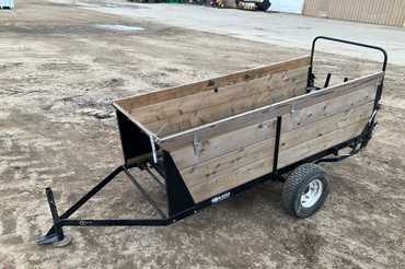 Farm-Tuff Manure Spreader