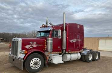 2005 Peterbilt 579 Semi Truck 1XP5DB9X55N844145