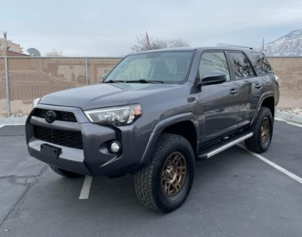 2016 Toyota 4Runner - Repo Finder