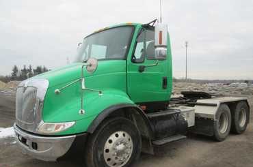 2006 International 8600 6 x 4 Semi 1HSHXSBR66J316342