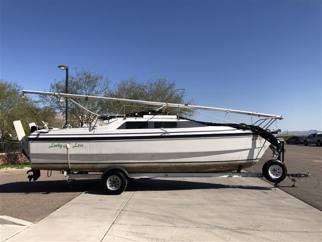 2000 MacGregor 26