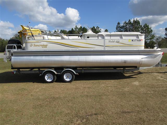 2007 Lowe Suncatcher Trinidad 220