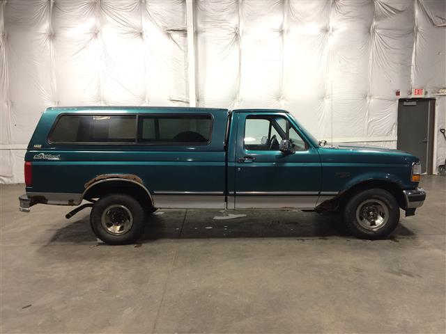 1996 Ford F-150 XLT RWD