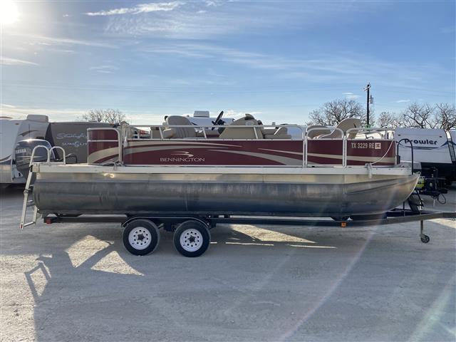 2012 Bennington 22SF
