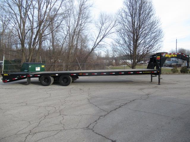 2022 Big Tex 22GN-28BK+5MR