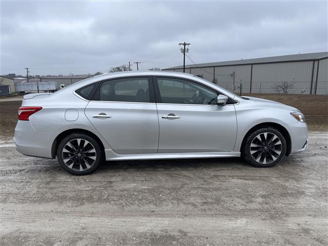 2016 Nissan Sentra SR