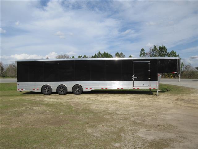 2022 Sundowner Xtra Series 44′ GN Transporter