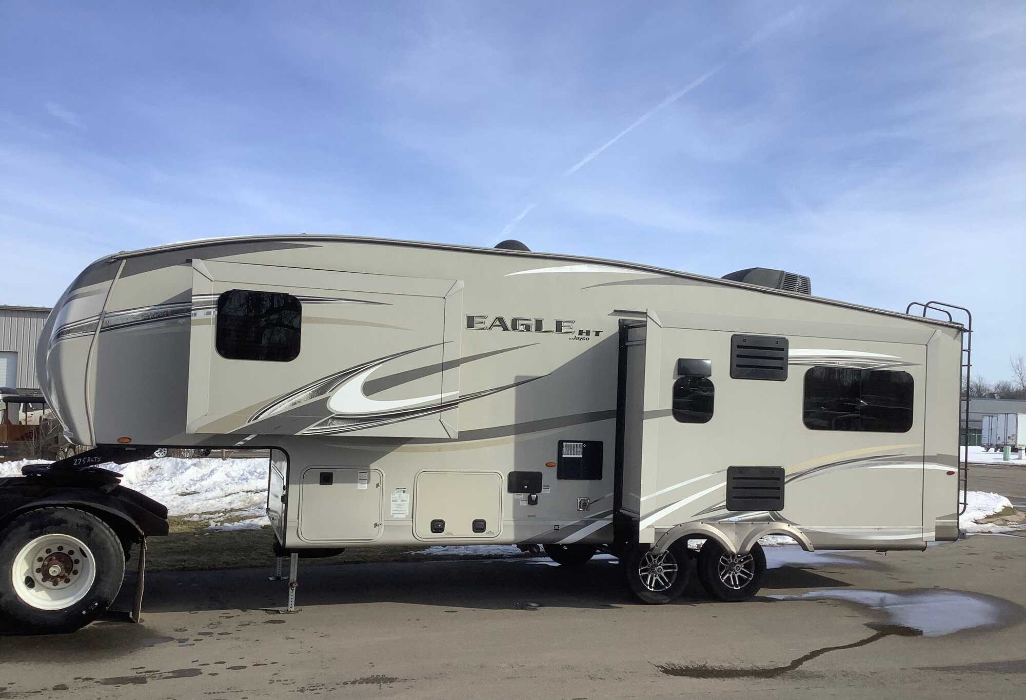 2017 Eagle 27.5RLTS Fifth Wheel